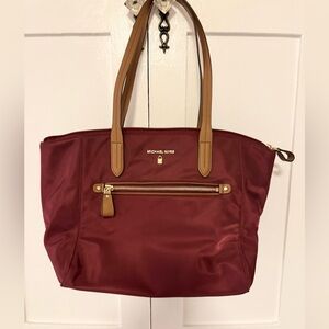 Michael Kors Kelsey Nylon Tote Bag Cranberry